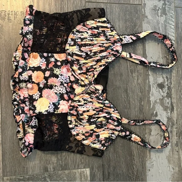 For Love And Lemons Pink Floral Set with Black Lace - Picture 3 of 7